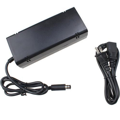 4 GB Xbox 360 E Console & Controller Bundle